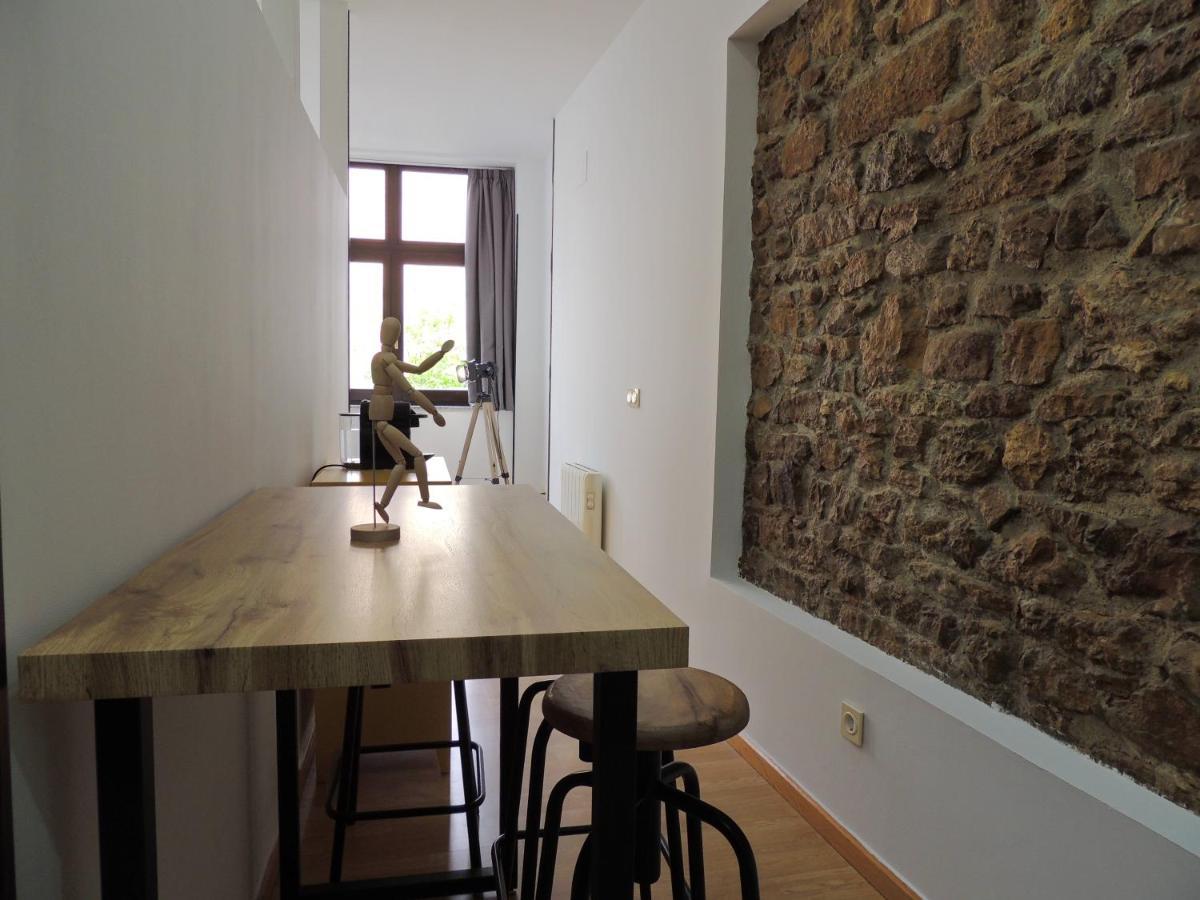 Casa Aurea-apartamento Zona Antigua,parking Y Wifi By Delabra Oviede