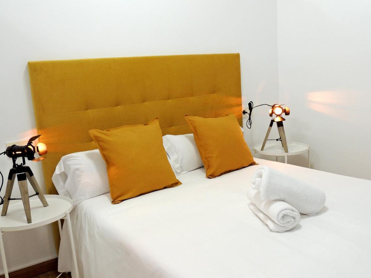 Casa Aurea-apartamento Zona Antigua,parking Y Wifi By Delabra Oviede
